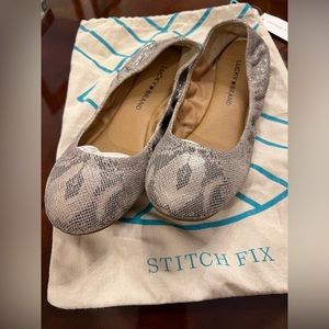 Lucky Brand Emmie Round Toe Ballet Flat Light Grey Size 8.5